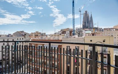 Vista exterior de Pis en venda en  Barcelona Capital amb Balcó