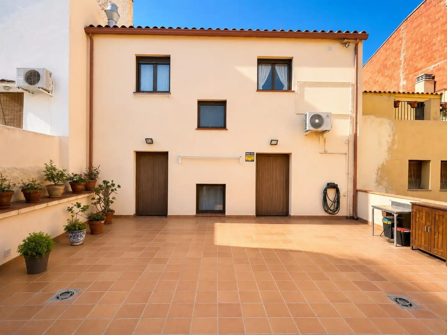 Terraced house with terrace for sale in Calle d'Adrià Álvarez, imagen 2