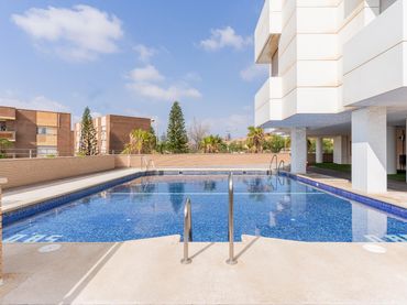 Pis amb piscina en venda a El Ejido Ciudad