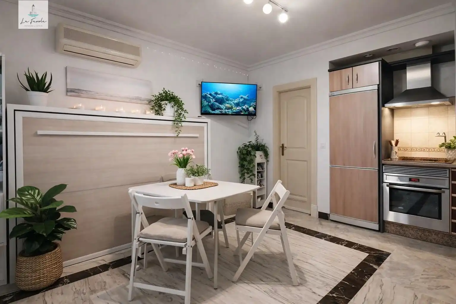 Comedor de Estudio en venta en Benalmádena con Aire acondicionado, Calefacción y Jardín privado