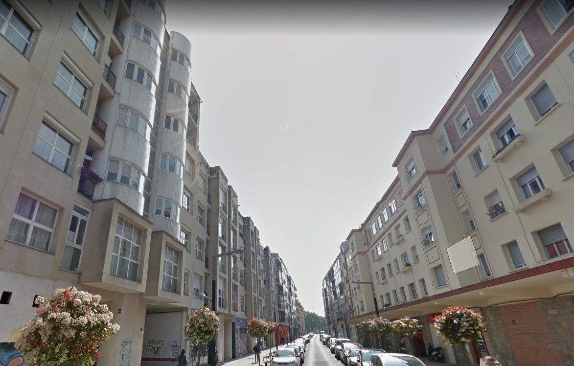 Vista exterior de Garatge en venda en Vitoria - Gasteiz