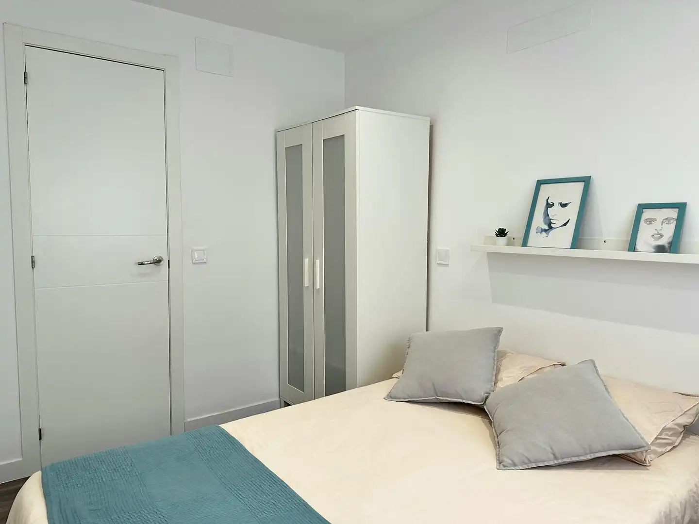 Schlafzimmer von Wohnung zur Miete in Madrid mit Klimaanlage, Heizung und Möbliert