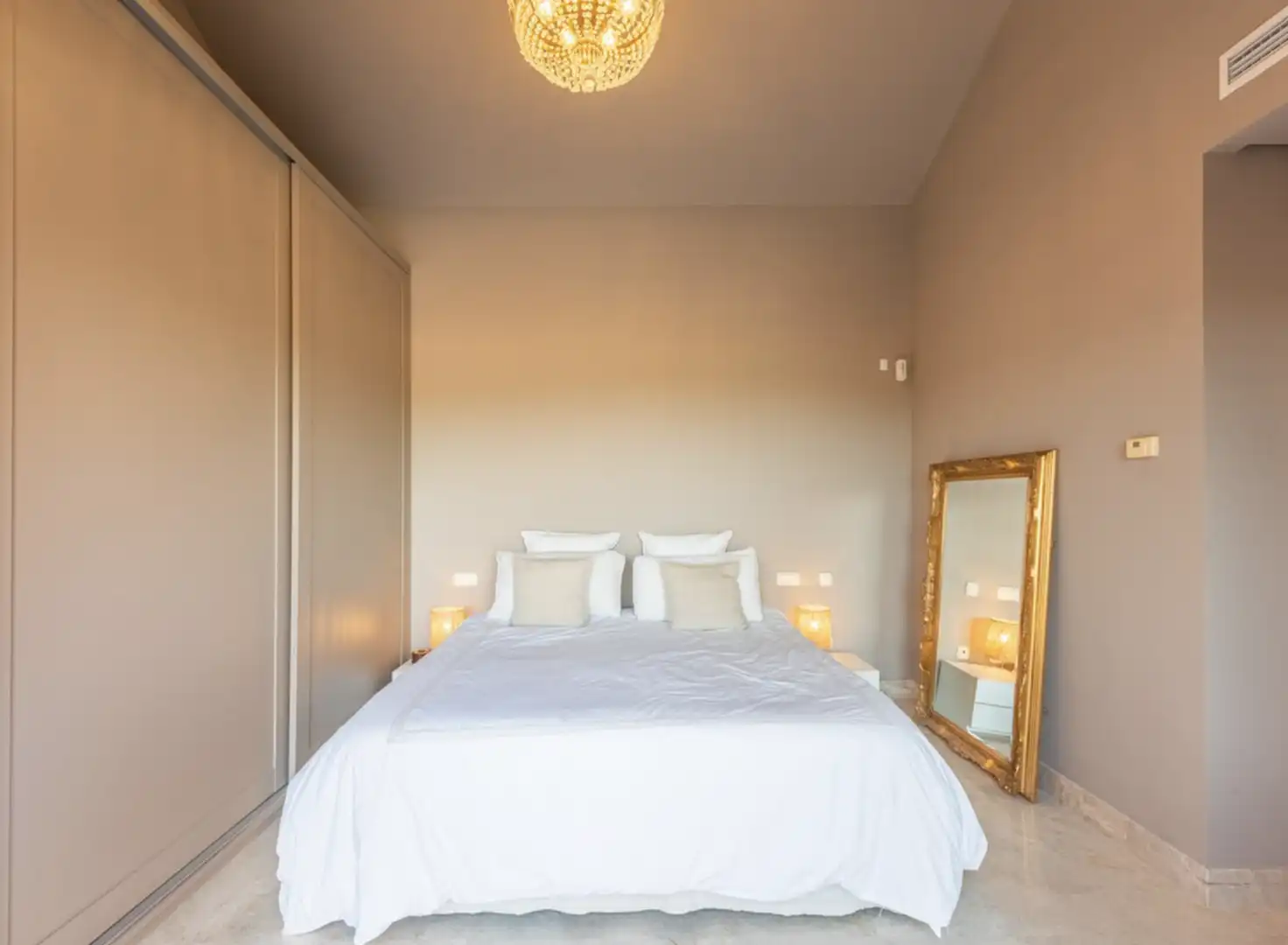 Penthouse with pool for sale in Nueva Andalucía, imagen 9