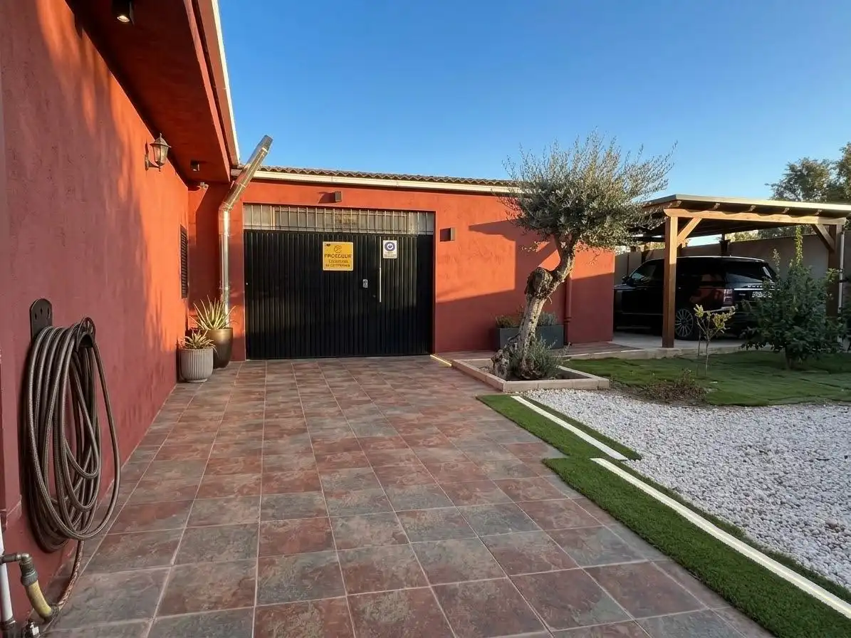 Vista exterior de Casa o chalet en venta en Fuensalida con Aire acondicionado, Calefacción y Jardín privado