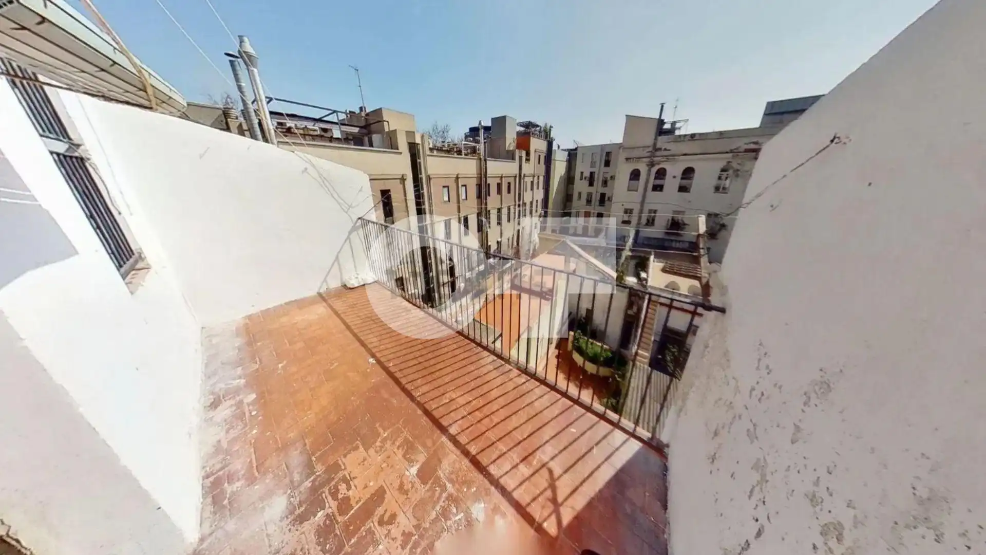 Flat with terrace for sale in Carrer Carrer Hospital, imagen 2