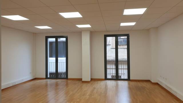 Oficina en Alquiler en de la Palmera en Centre