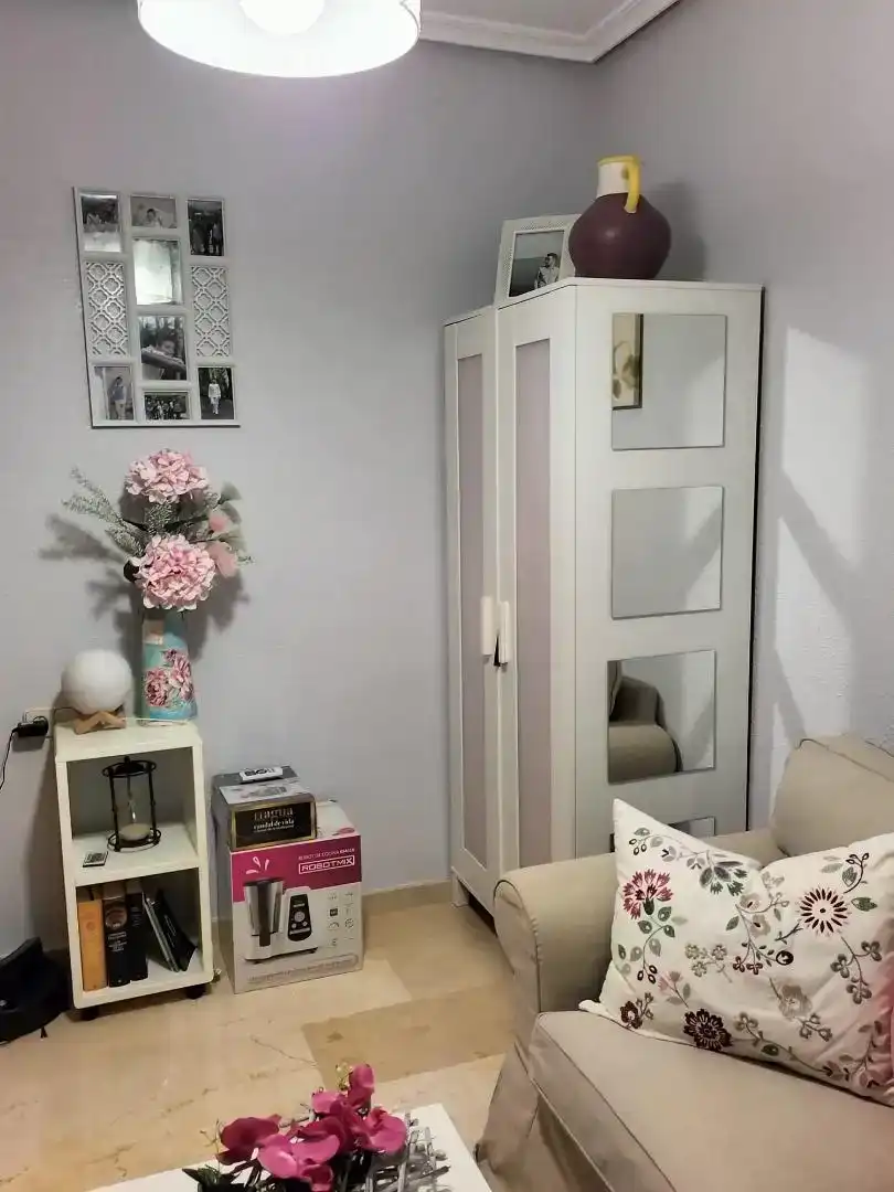 Habitación de Piso en venta en Fuensanta de Martos con Aire acondicionado, Trastero y Amueblado
