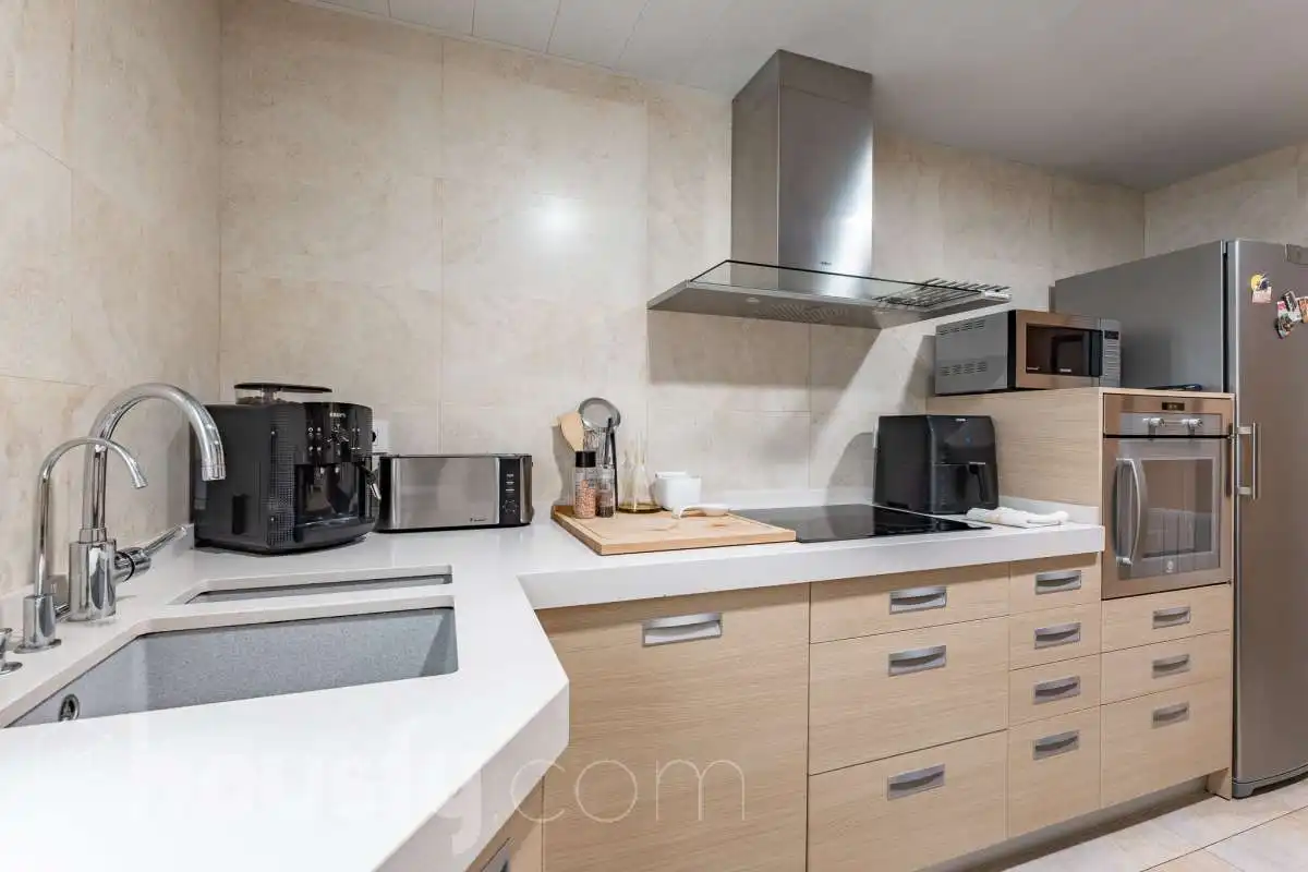 Cocina de Piso en venta en Sant Boi de Llobregat con Calefacción, Amueblado y Balcón