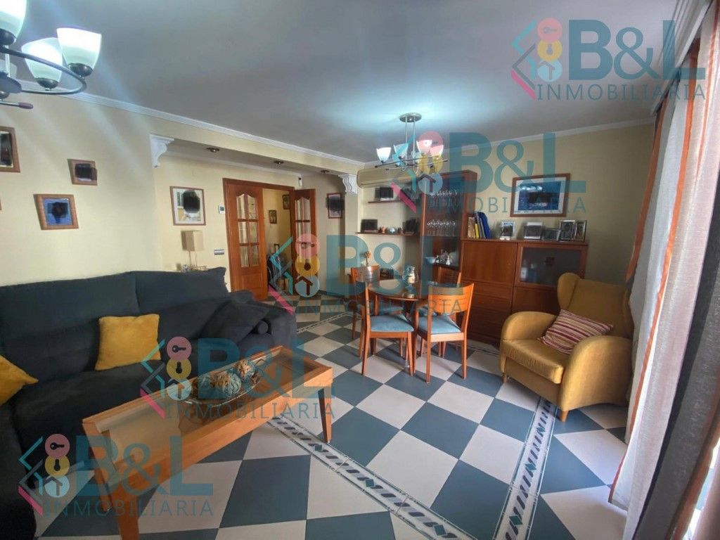 Sala de estar de Piso en venta en  Huelva Capital