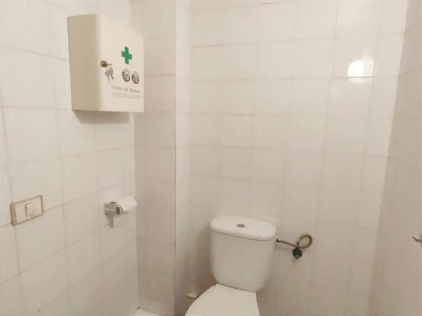 Bany de Local de lloguer en Vila-real amb Aire condicionat