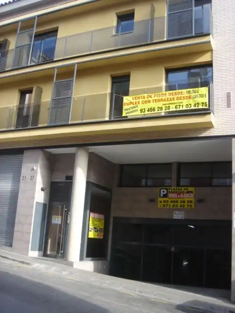 Garage zur Miete in Santa Coloma de Gramenet
