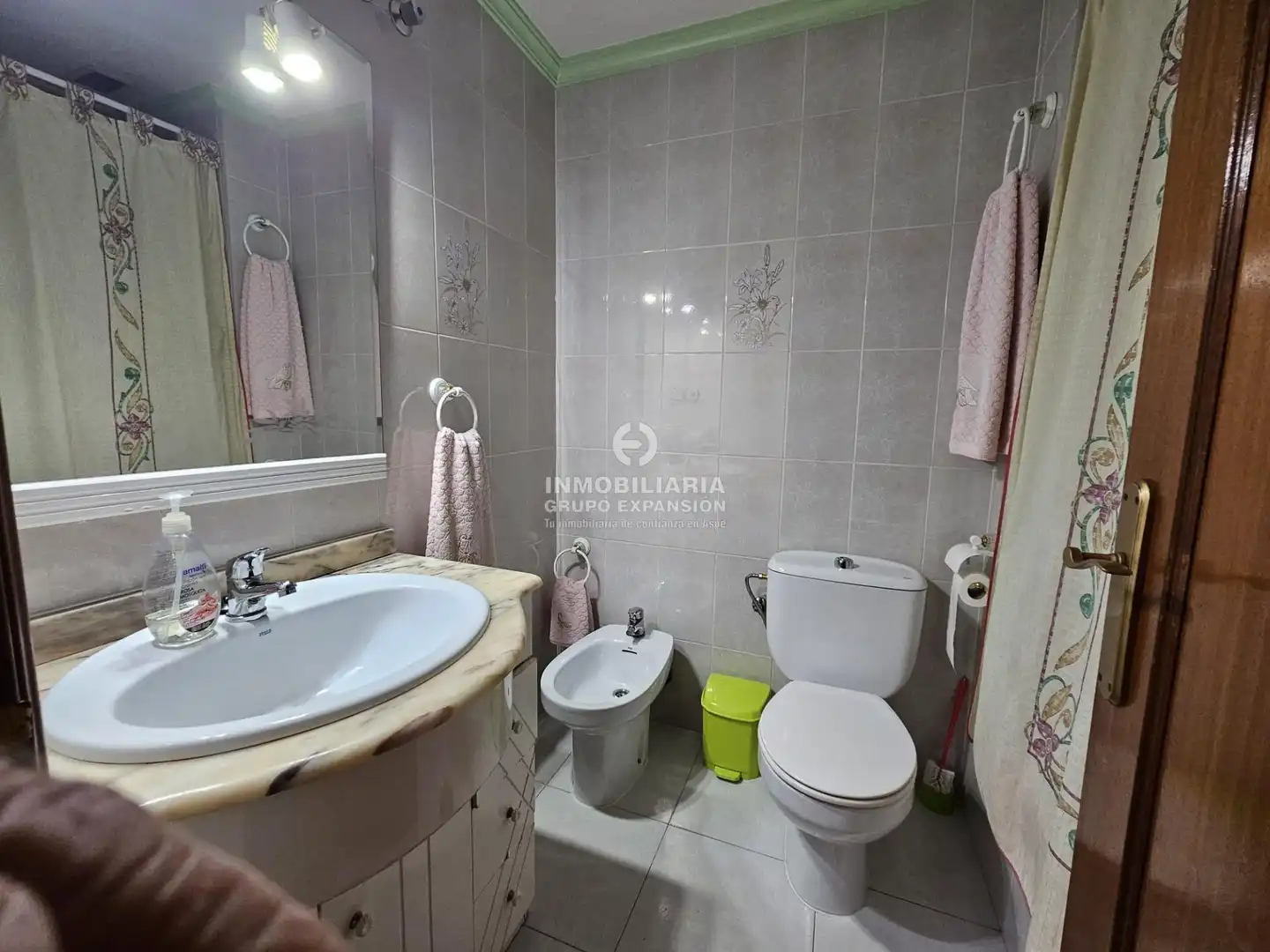 Bathroom of Flat for sale in Novelda  with Storage room