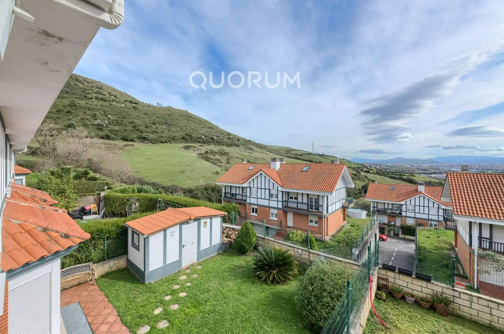 Garden of Detached homes for sale in Santurtzi 