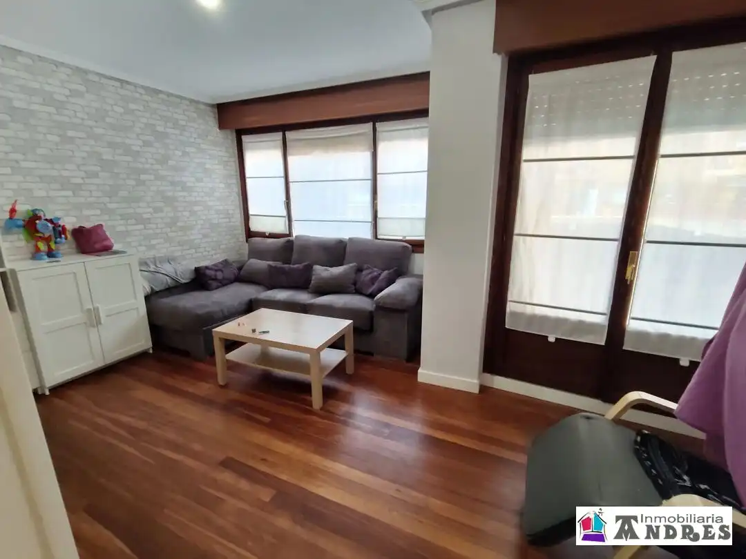 Sala de estar de Piso en venta en Bermeo con Calefacción, Terraza y Trastero