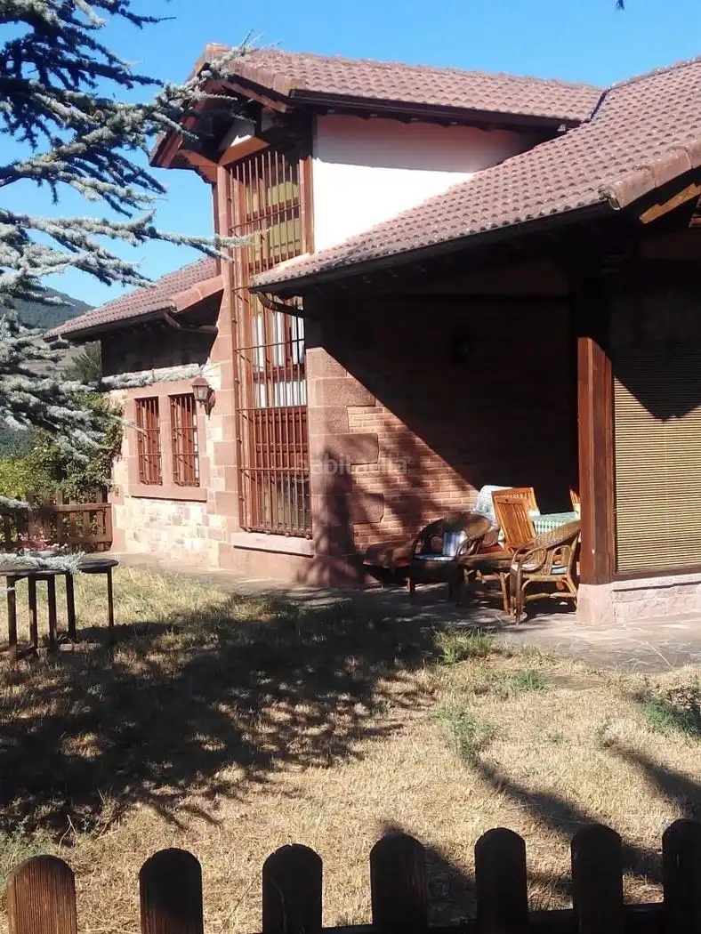 Xalet amb jardí en venda a Barrio Camaleño 56