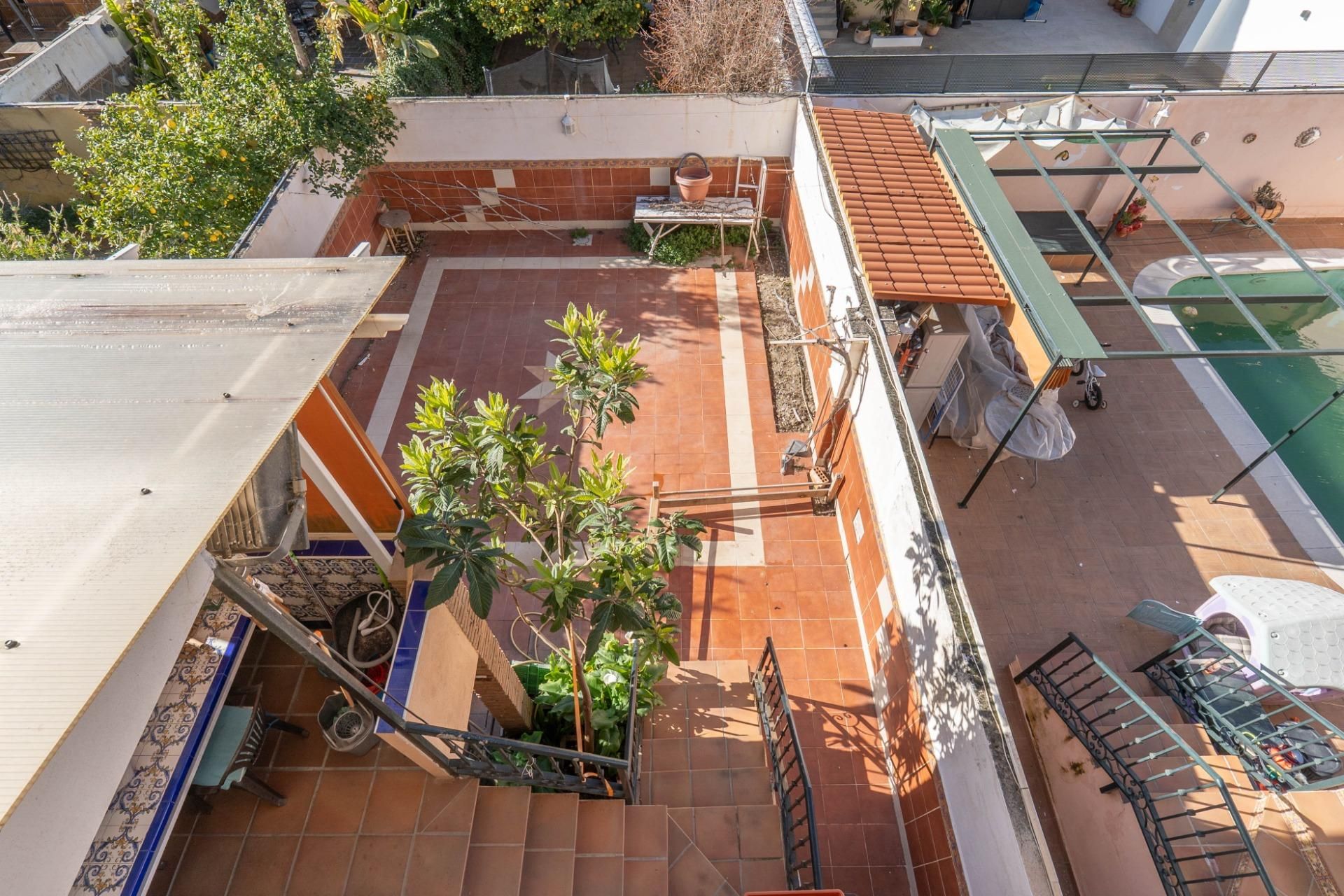 Vista exterior de Casa adosada en venta en Ogíjares con Aire acondicionado, Calefacción y Terraza