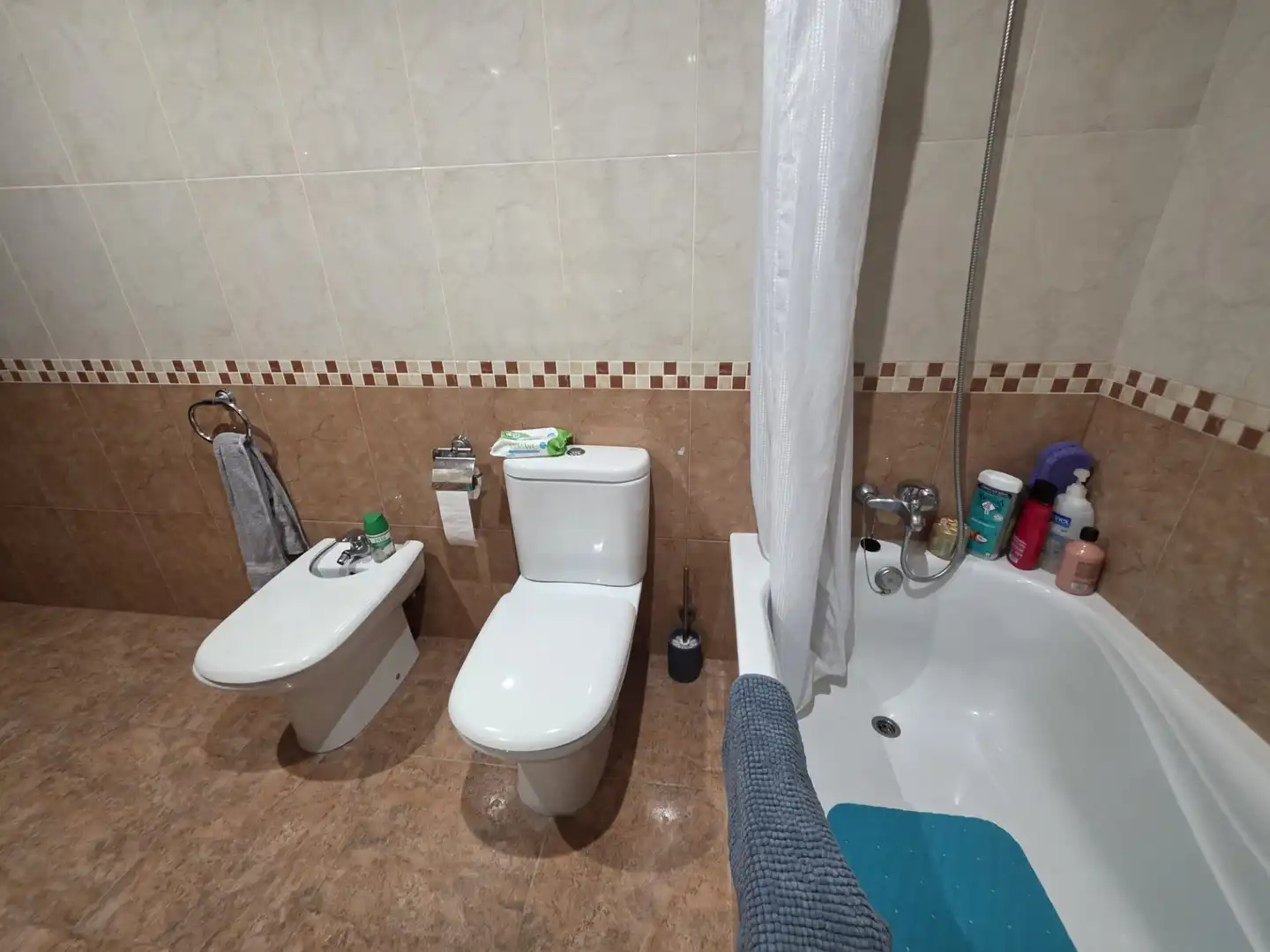 Bathroom of Flat for sale in Deltebre  with Air Conditioner and Furnished