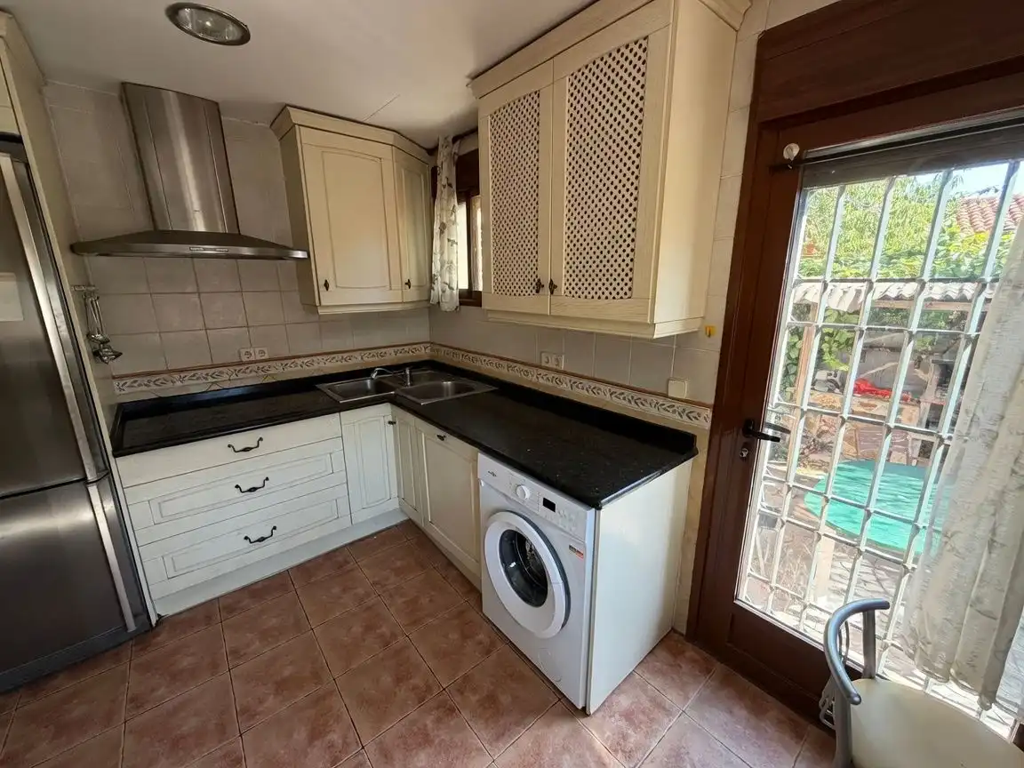 Detached house with pool for sale in Pioz, imagen 8