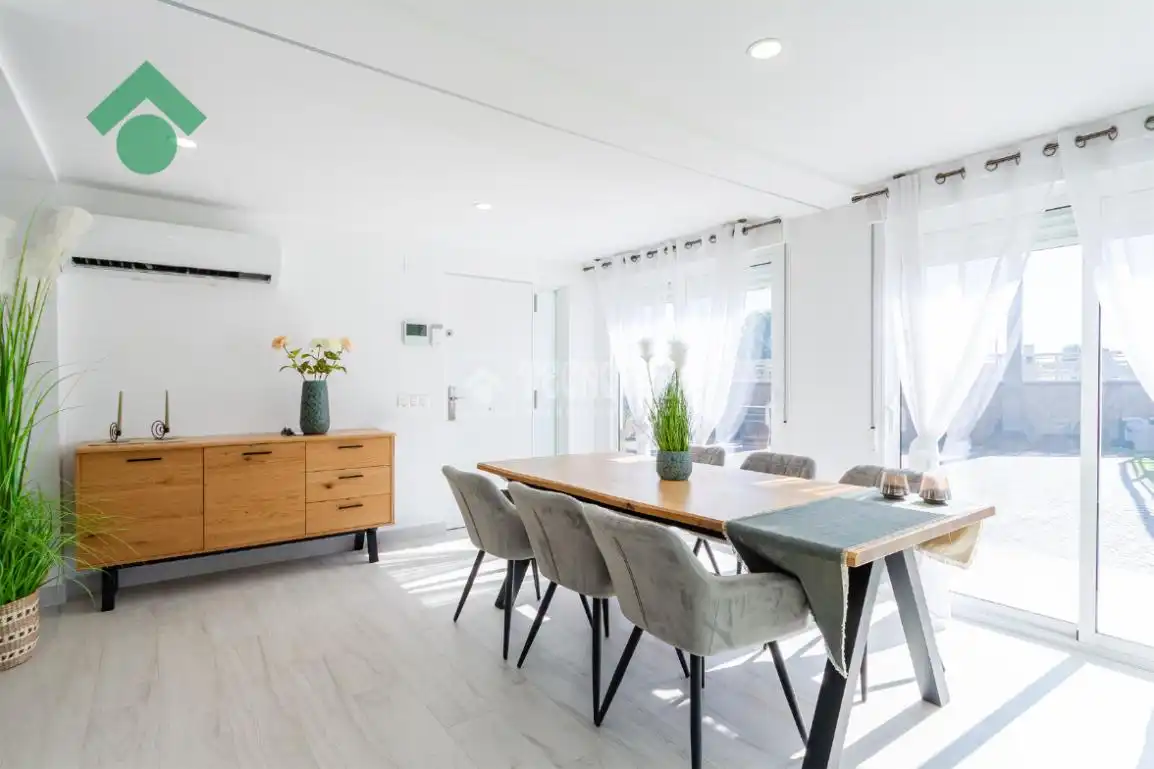 Dining room of Houses for sale in Vélez-Málaga  with Air Conditioner, Terrace and Swimming Pool