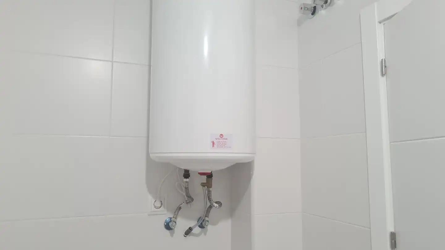 Baño de Planta baja en venta en La Adrada  con Calefacción, Terraza y Trastero