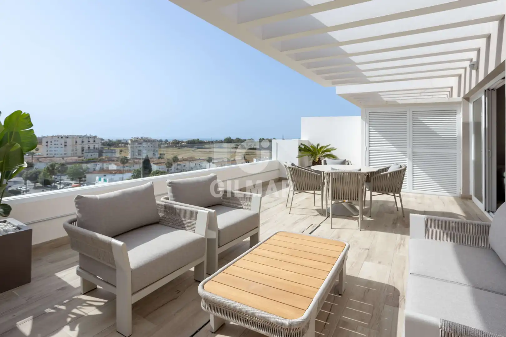 Penthouse with terrace for sale in Nueva Andalucía, imagen 2