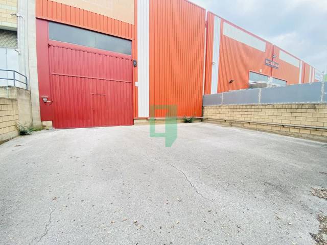 Nave industrial en Alquiler en De Conflent en Montigalà