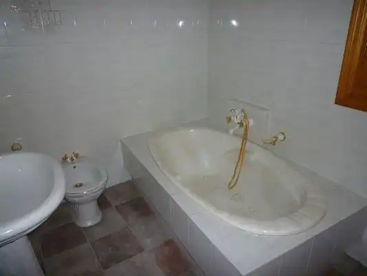 Baño de Piso de alquiler en Padul con Balcón