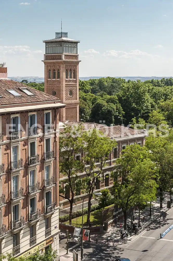 Vista exterior de Apartamento en venta en Madrid con Aire acondicionado, Calefacción y Trastero