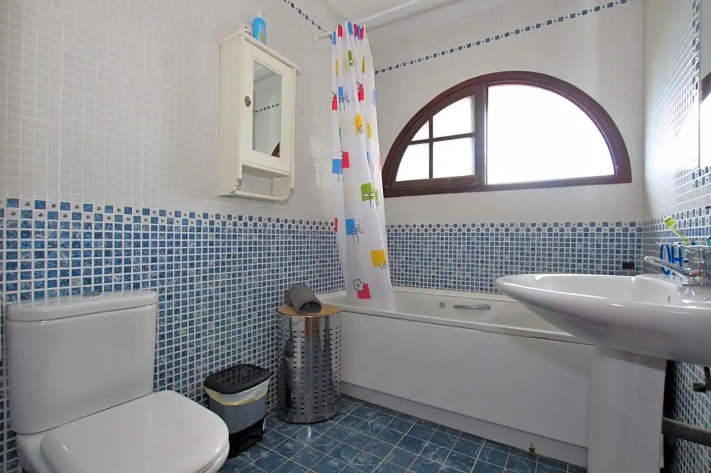 Baño de Casa o chalet en venta en Benalmádena con Aire acondicionado, Jardín privado y Terraza
