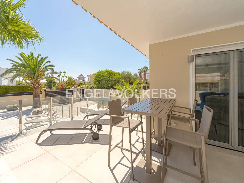 Casa con piscina en venta en Pueblo - Urbanizaciones, imagen 13