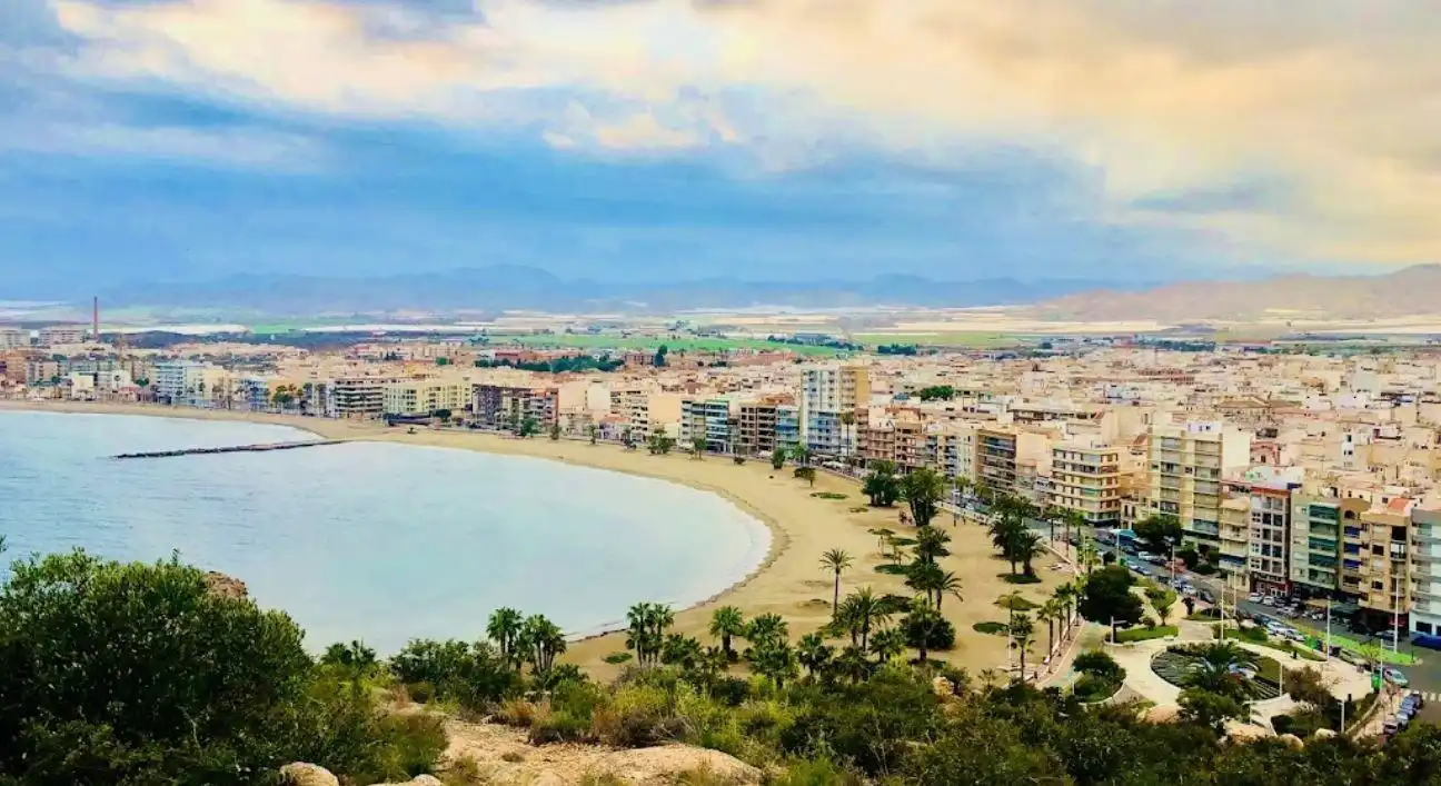 Terrenos y solares en venta en Casco Antiguo