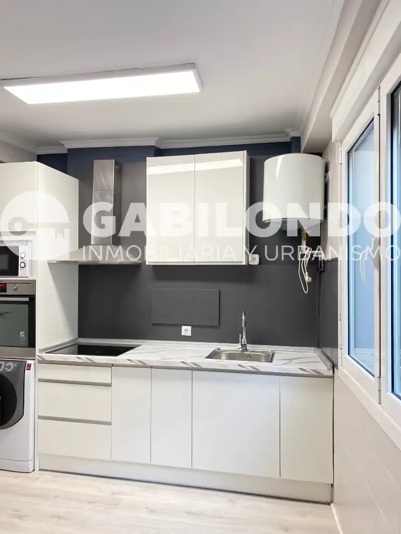 Cocina de Piso en venta en Elgoibar con Calefacción, Horno y Lavadora