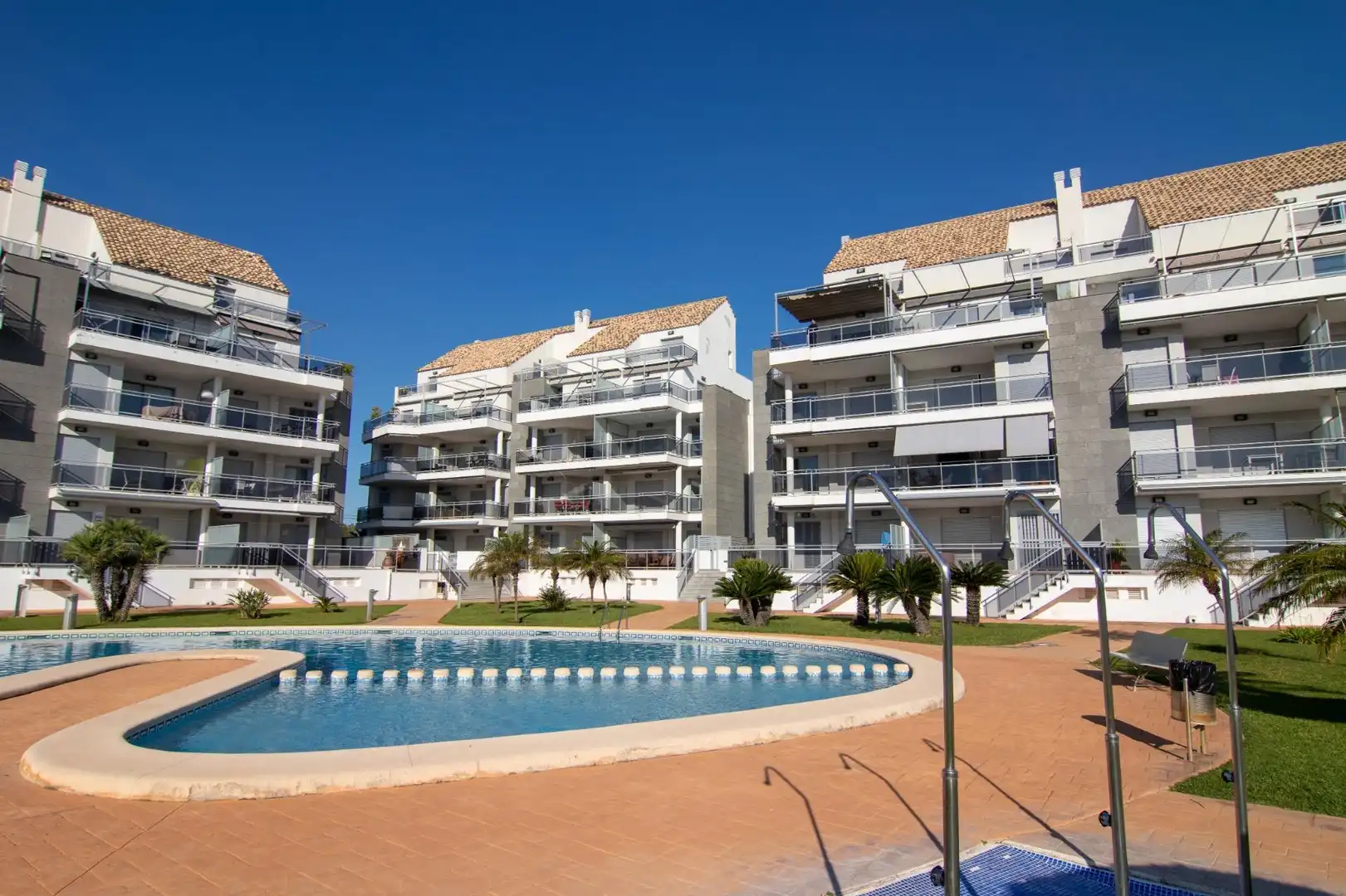 Vista exterior de Apartamento en venta en Dénia con Aire acondicionado, Calefacción y Terraza