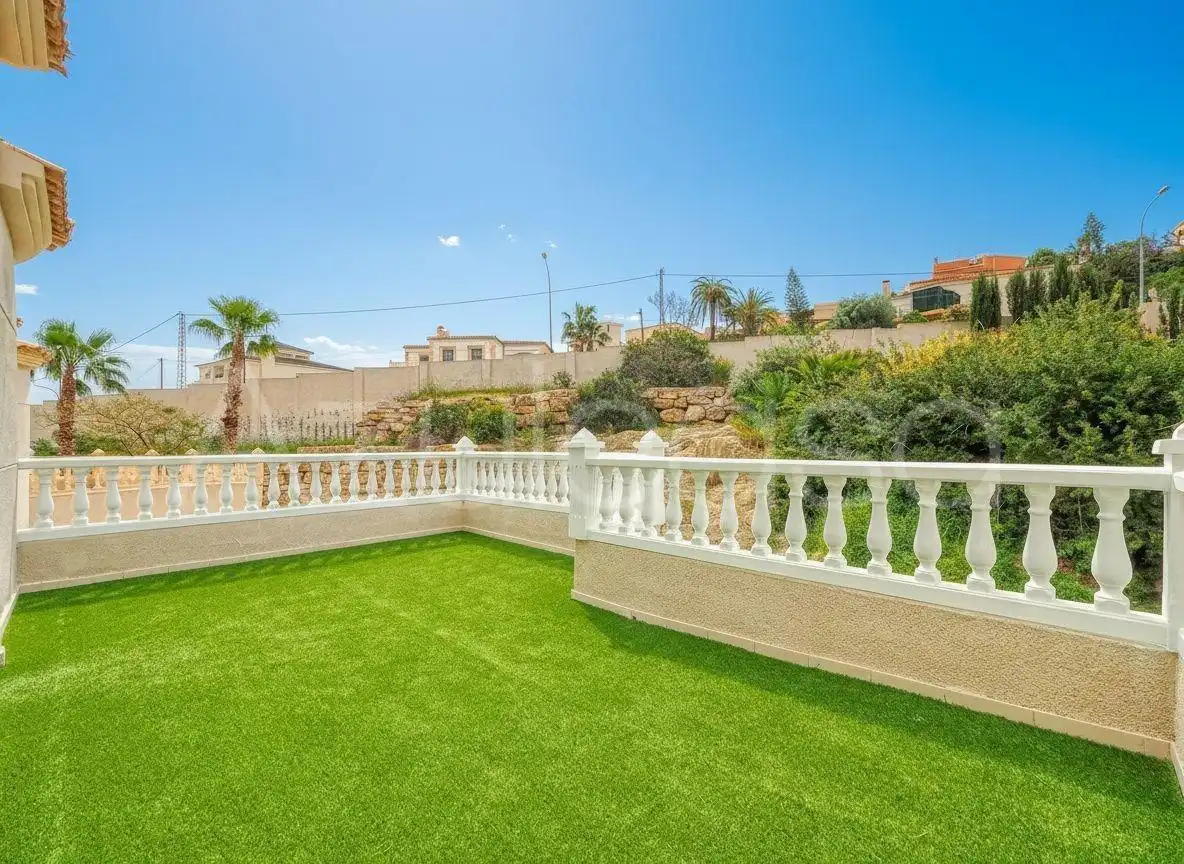 Garden of Detached homes for sale in El Campello  with Air Conditioner, Terrace and Alarm