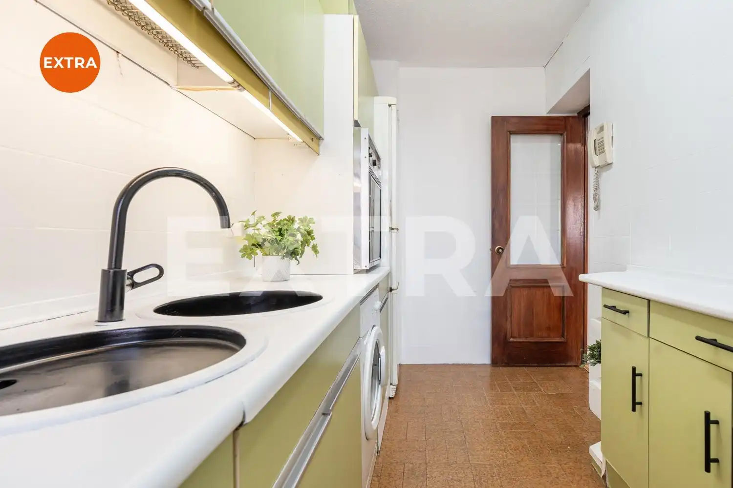 Cuina de Pis en venda en Madrid amb Calefacció i Parquet