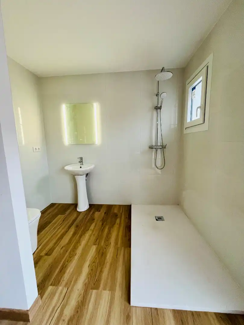 Bany de Dúplex en venda en Empuriabrava amb Parquet, Terrassa i Forn