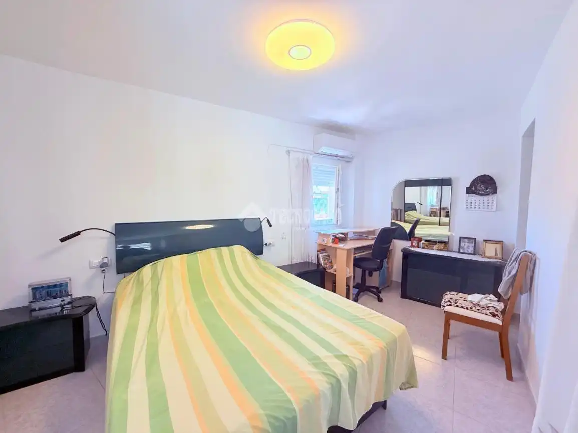 Schlafzimmer von Wohnung zum Verkauf in Mislata mit Klimaanlage und Balkon