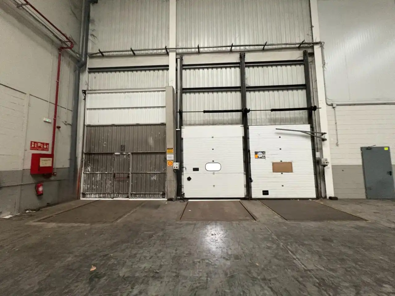 Nave industrial de alquiler en El Prat de Llobregat con Calefacción y Alarma