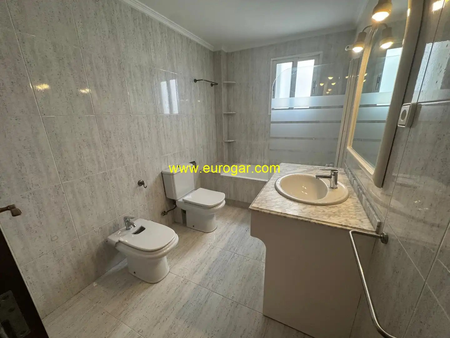 Baño de Ático en venta en Chiva con Terraza