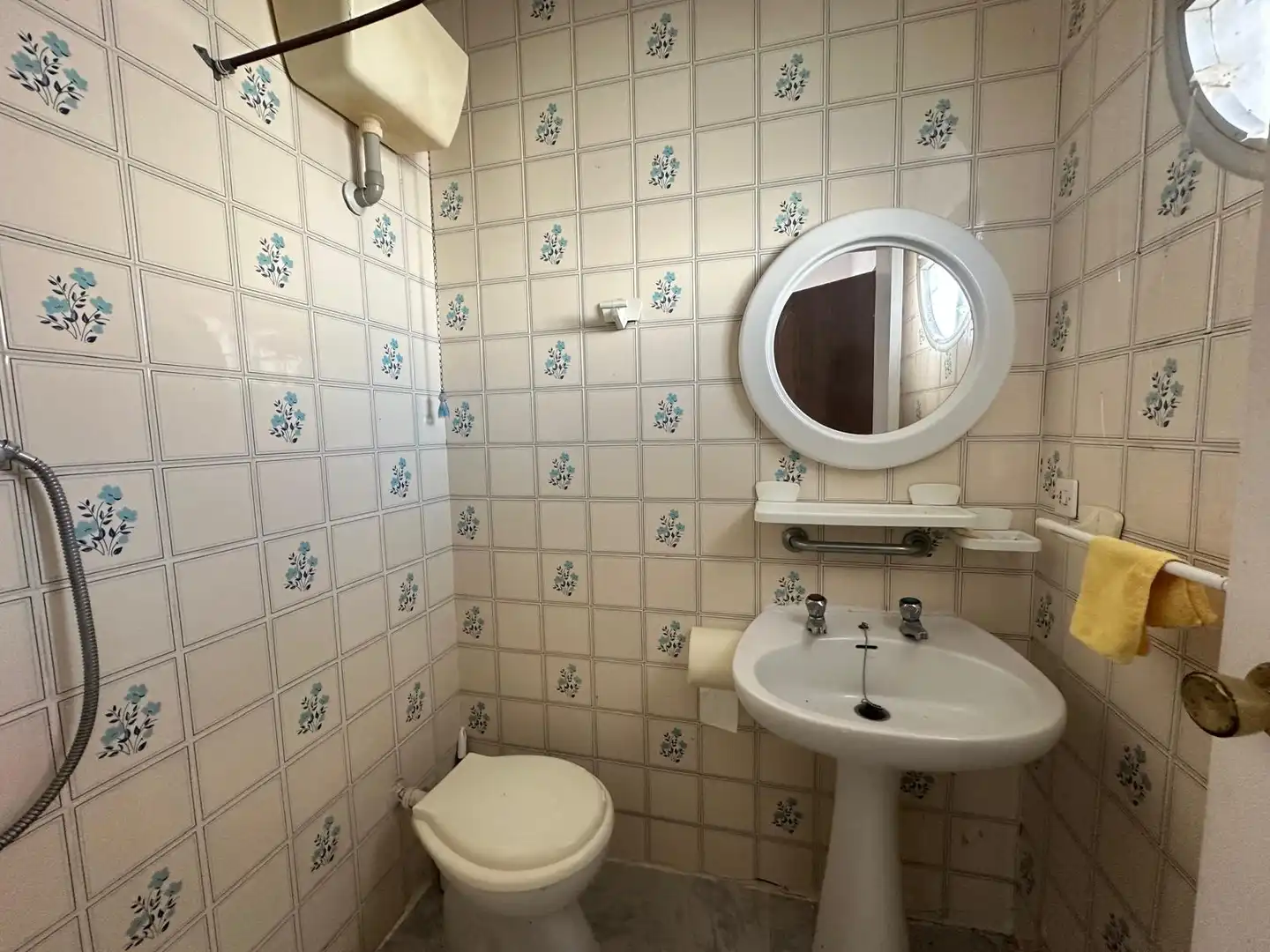 Bany de Casa o xalet en venda en Sanlúcar la Mayor amb Aire condicionat i Traster