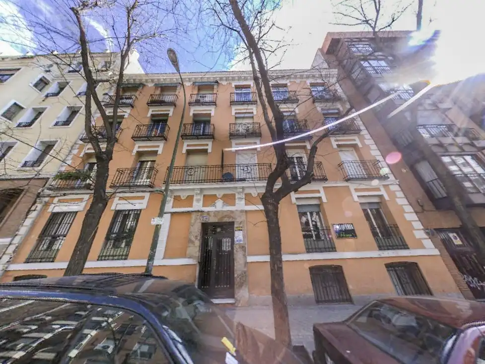 Vista exterior de Piso en venta en Madrid
