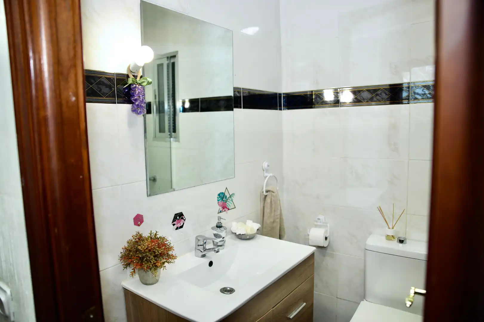 Baño de Piso en venta en Madrid con Terraza y Horno