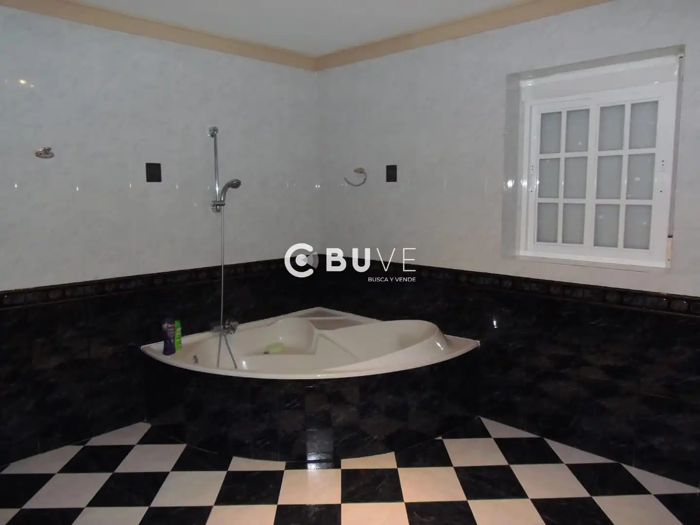 Baño de Casa o chalet en venta en Arriate con Aire acondicionado, Calefacción y Jardín privado