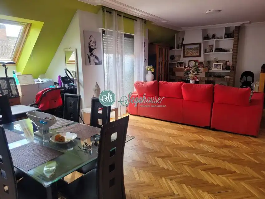 Wohnzimmer von Wohnung zum Verkauf in Segovia mit Heizung