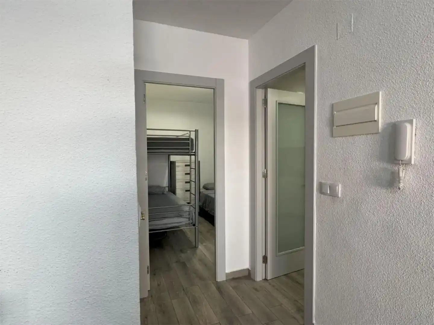 Flat for rent in Torrevieja  with Air Conditioner and Balcony