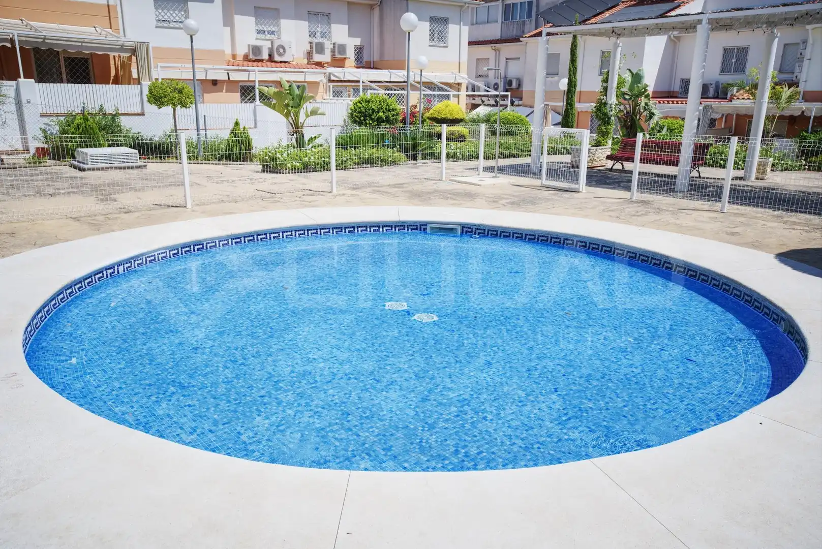 Swimming pool of Houses for sale in San Juan de Aznalfarache  with Air Conditioner, Private garden and Community pool