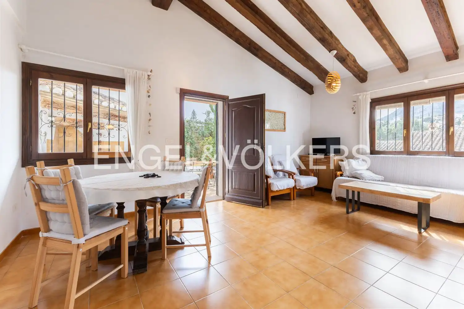 Houses for sale in Las Rotas / Les Rotes