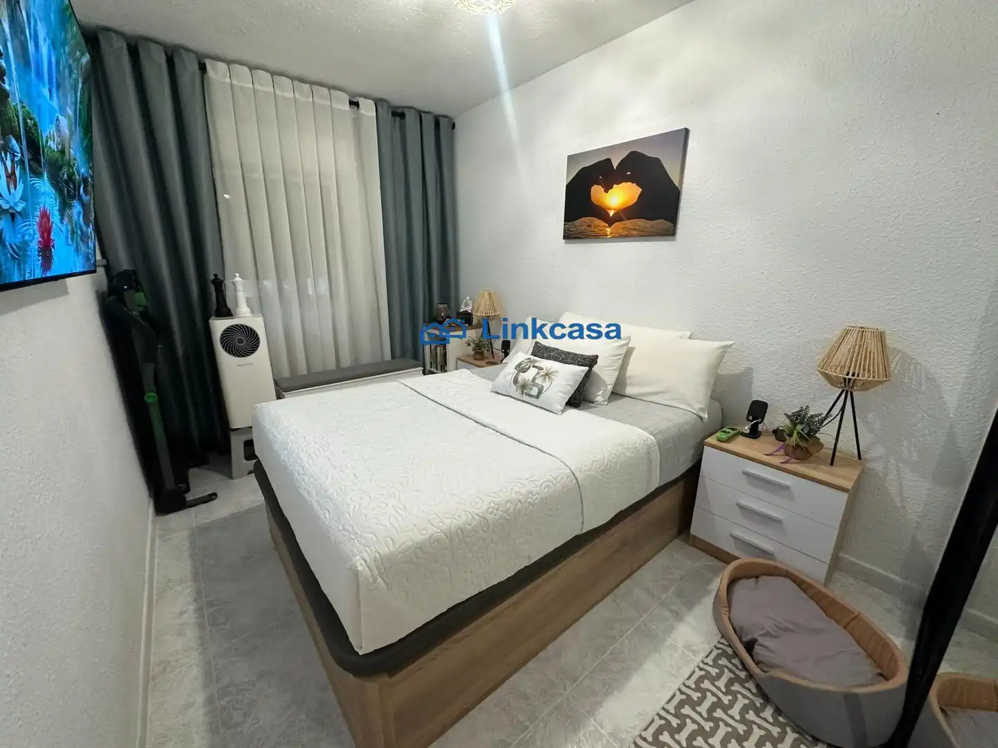 Bedroom of Flat for sale in Madrid  with Air Conditioner and Heating