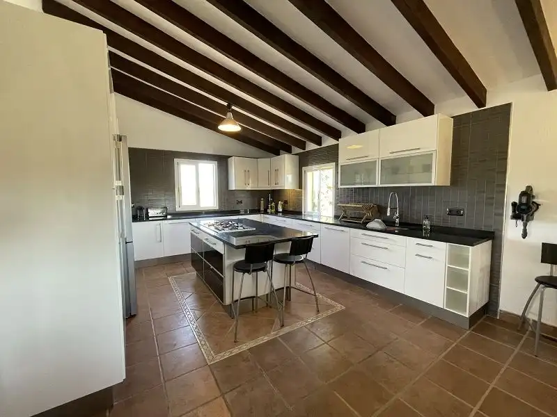 Cocina de Finca rústica en venta en Llucmajor con Aire acondicionado, Calefacción y Jardín privado