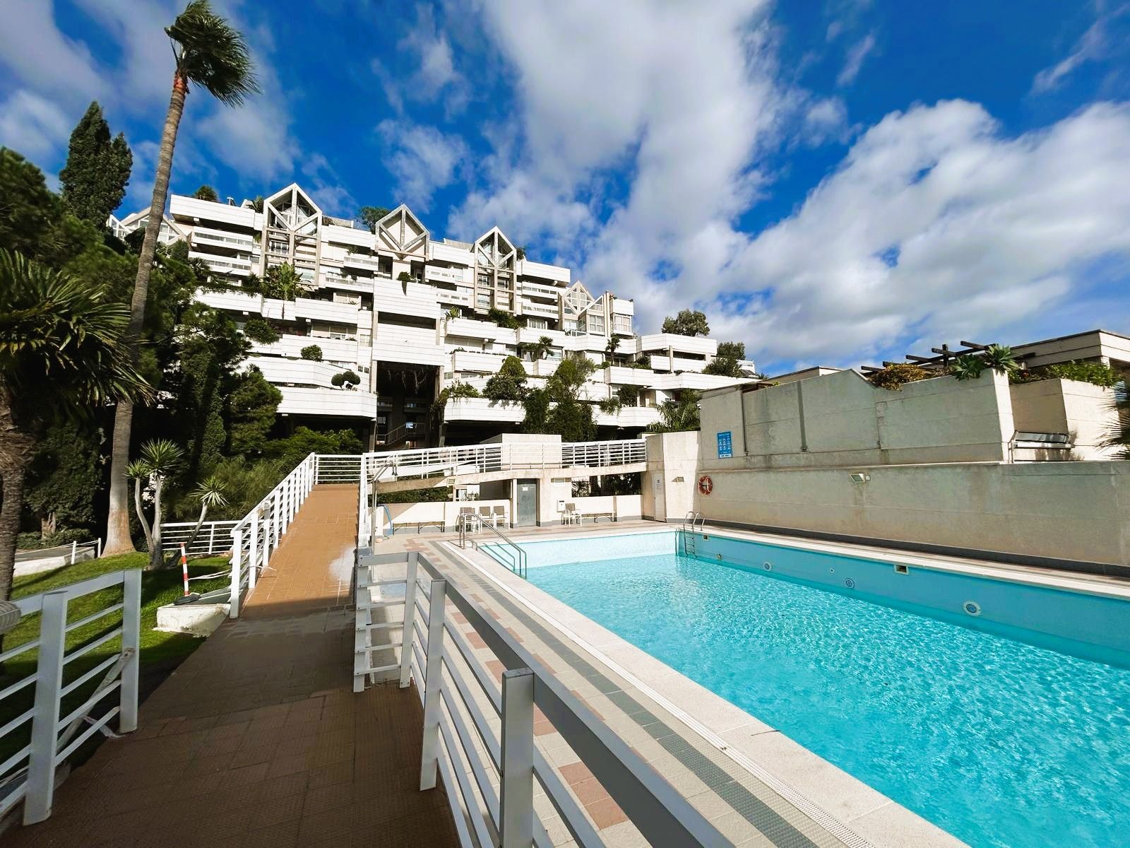 Exterior view of Duplex for sale in  Valencia Capital  with Air Conditioner, Heating and Private garden